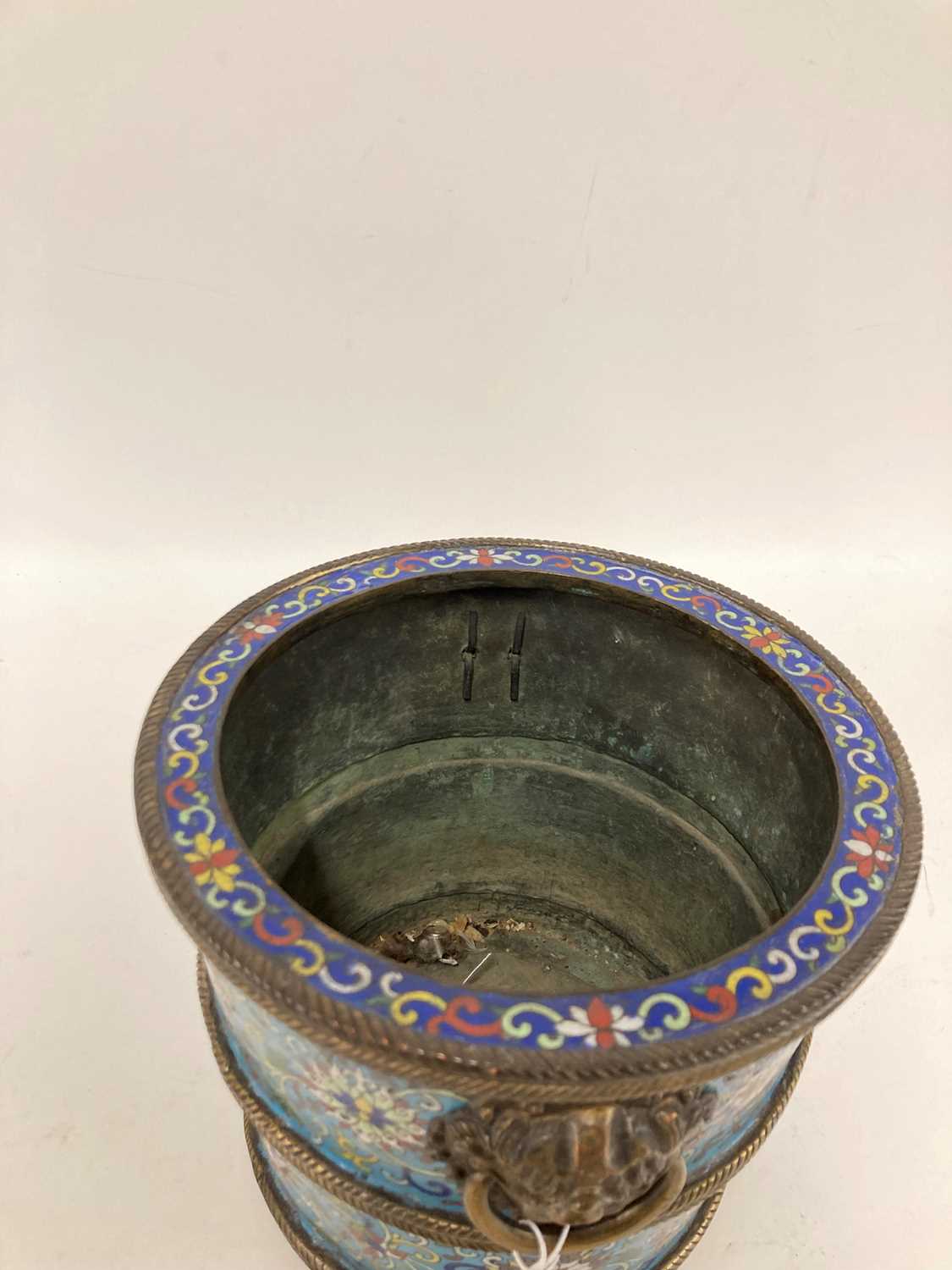 A pair of cloisonné buckets, - Image 21 of 31