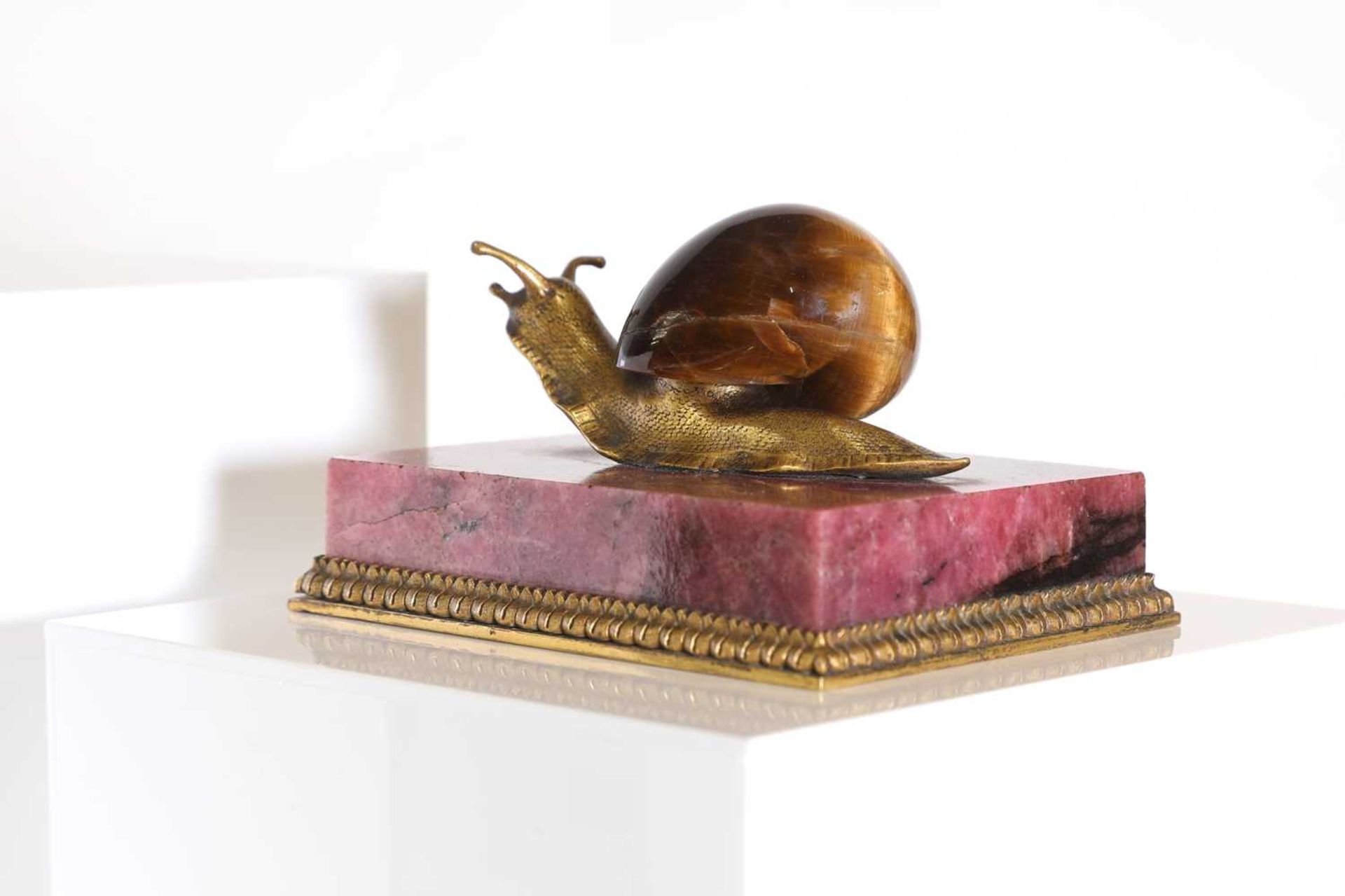 A tiger's eye and ormolu snail, - Image 4 of 25