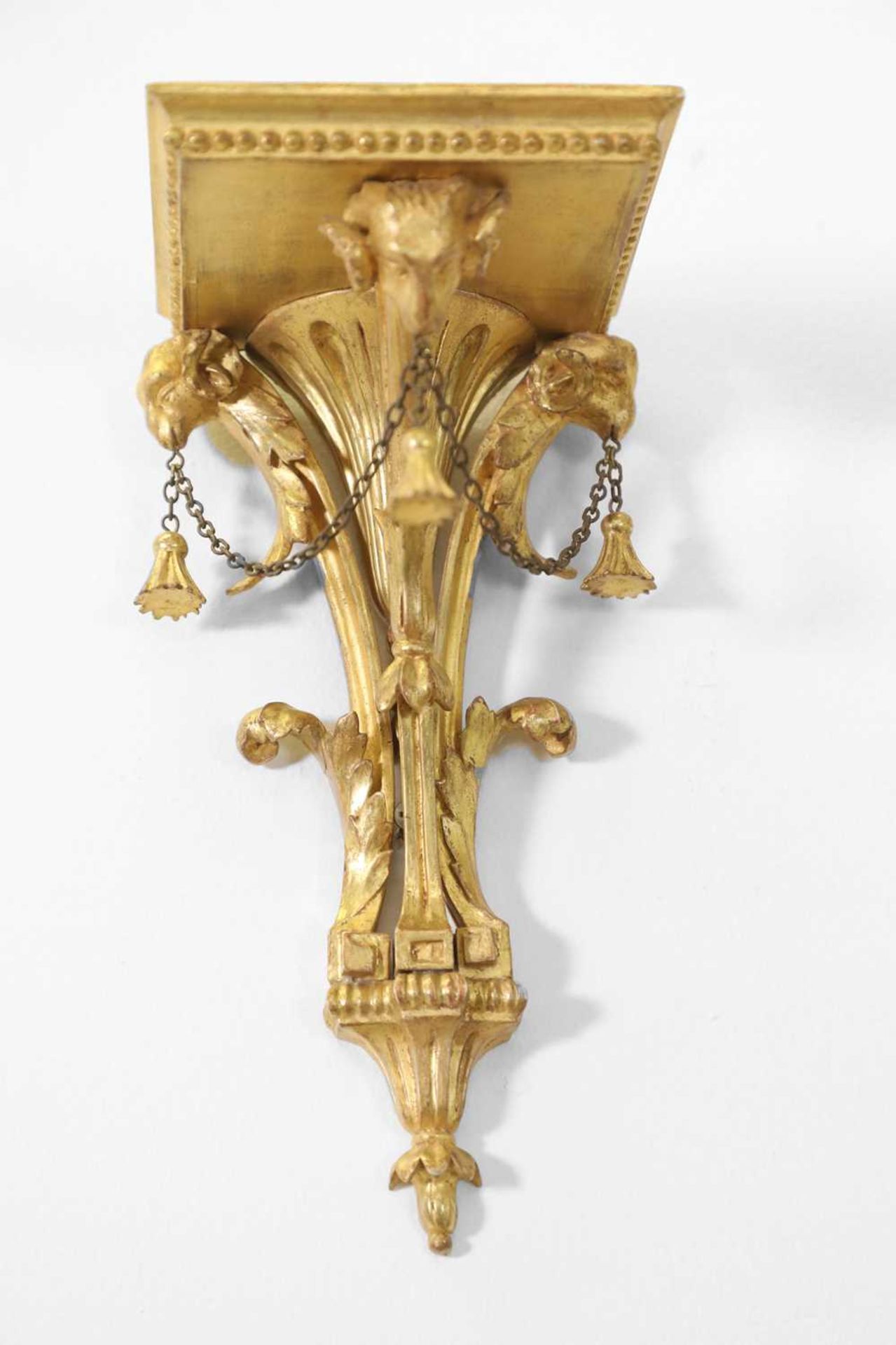 A pair of George III-style giltwood wall brackets, - Image 4 of 6