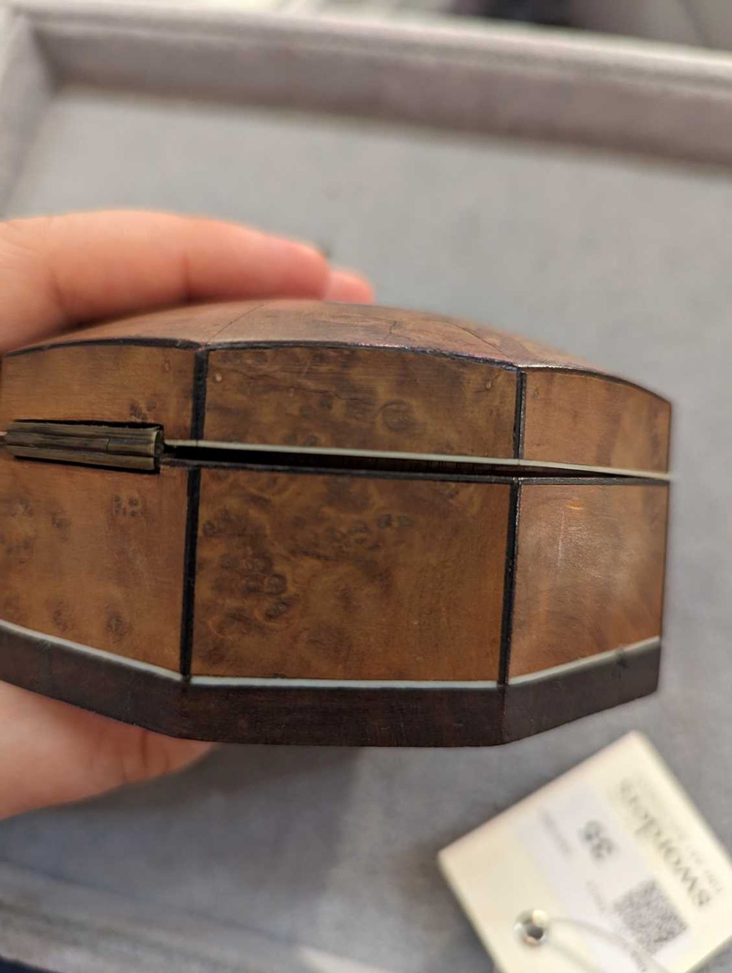 A tortoiseshell and 9ct gold inlaid box, - Image 27 of 33