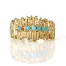 An 18ct gold turquoise ring,