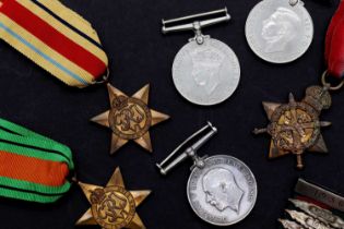 A collection of First World War & Second World War medals,
