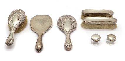 A collection of silver-mounted dressing table items