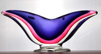 A Murano glass sommerso bowl