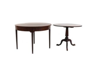 A George III mahogany single drop side table,