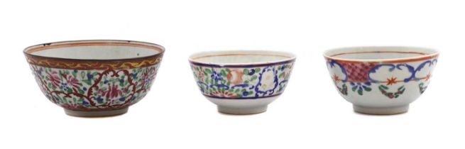 A Chinese famille rose Bencharong bowl,