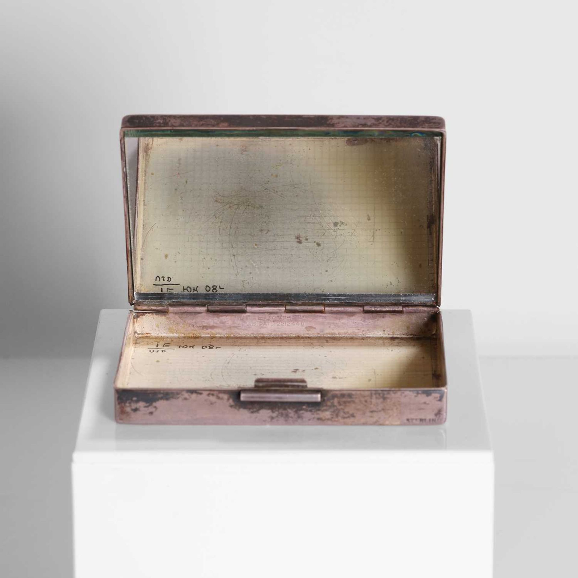 An Art Deco silver compact, - Image 5 of 6