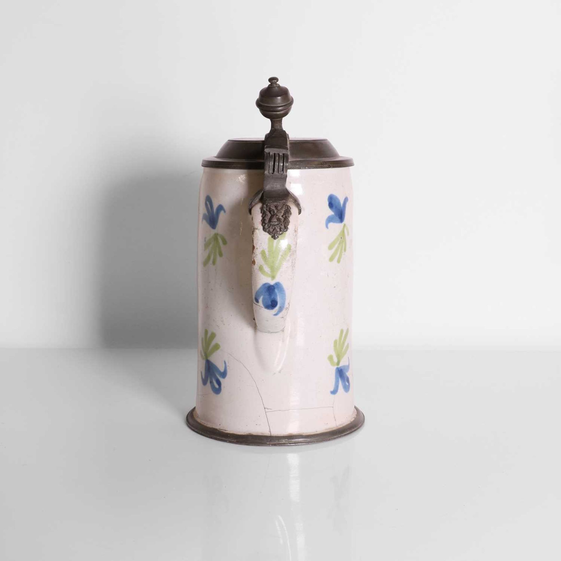 A cutler's pewter-mounted delft tankard, - Image 5 of 6