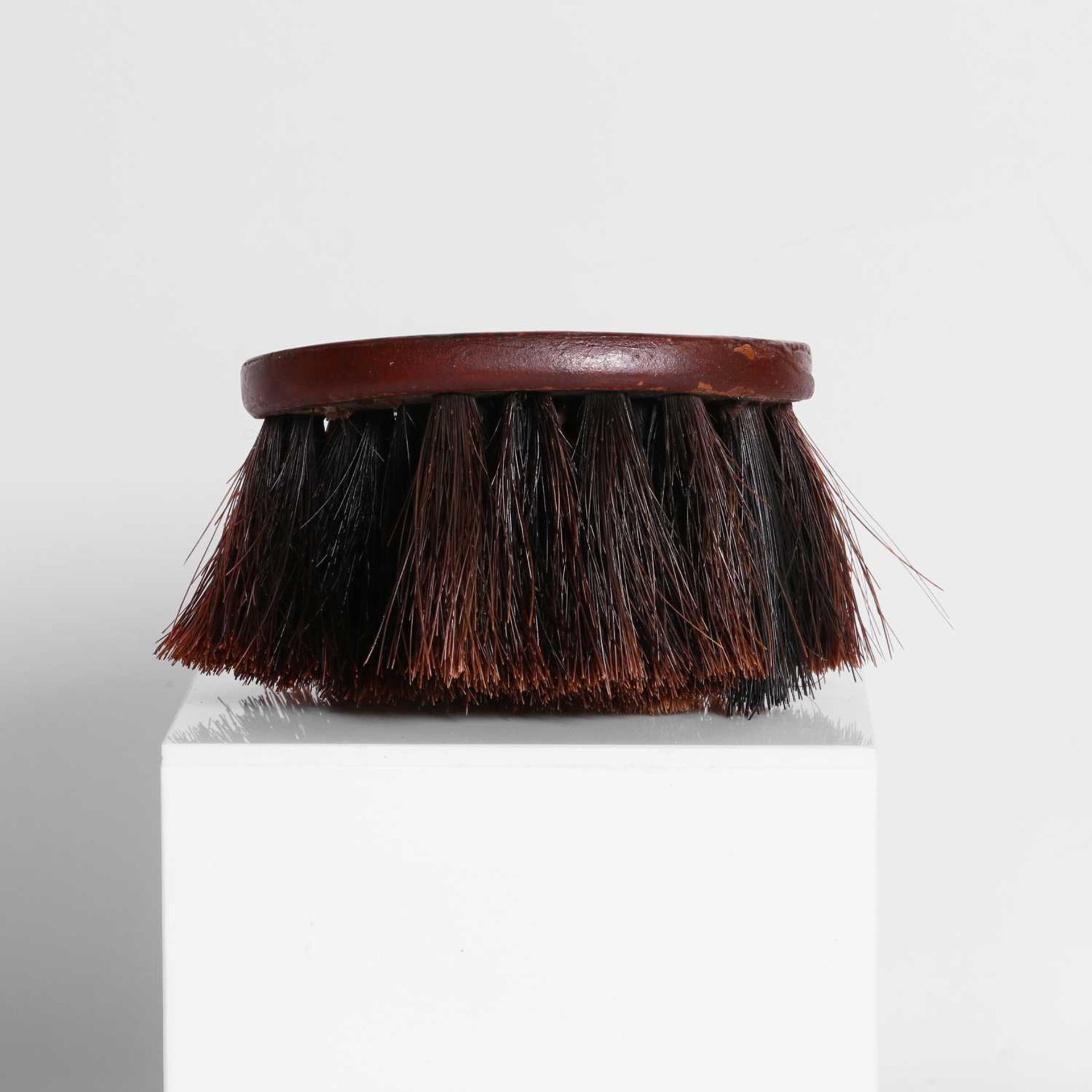 A specimen-wood-inlaid clothes brush, - Image 4 of 22