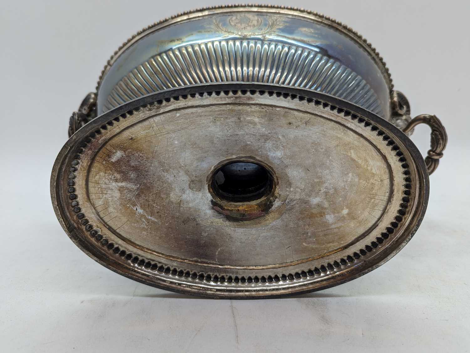 A George III silver tureen and cover - Image 23 of 26