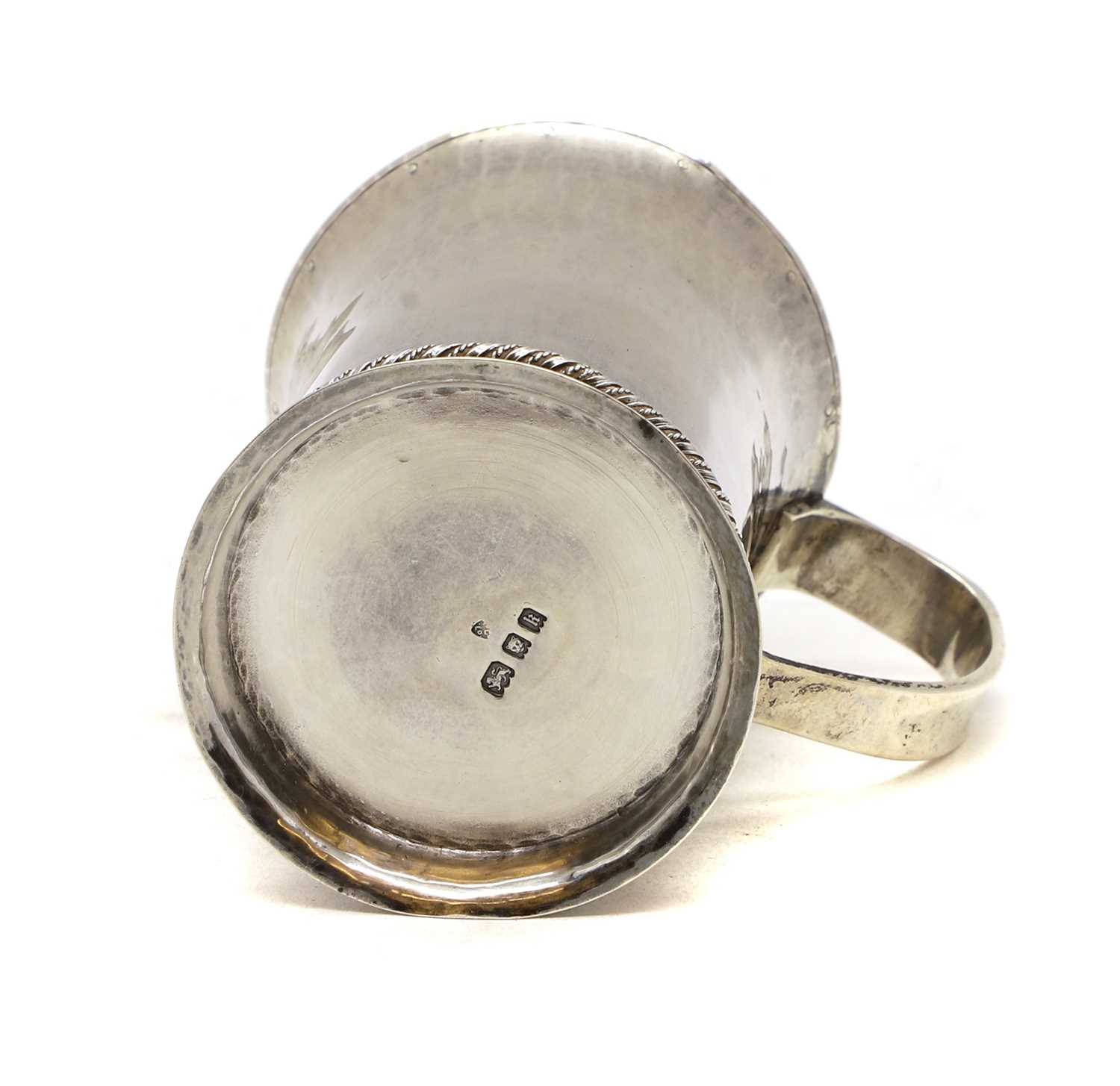 A silver mug - Image 3 of 4