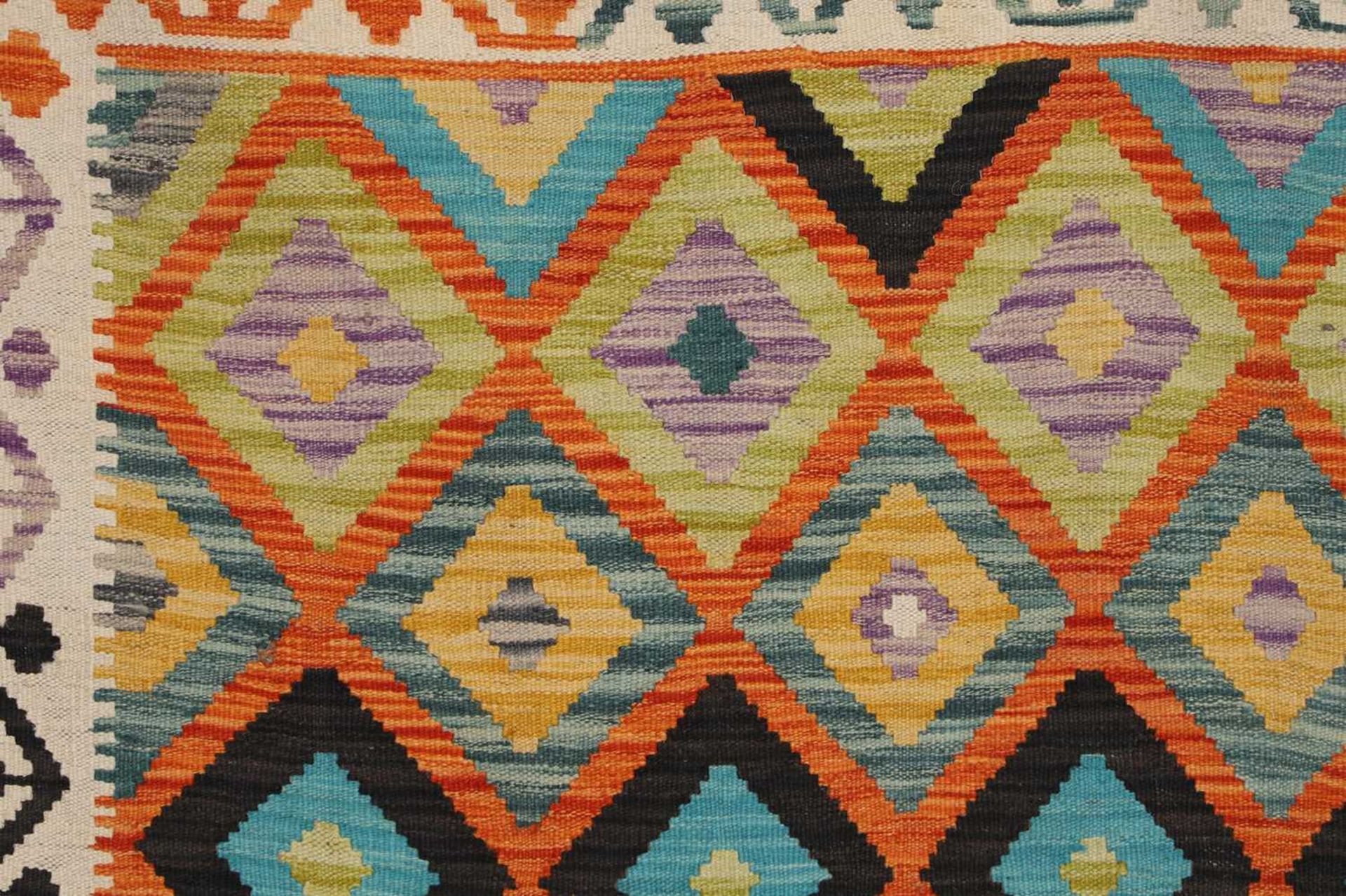 A kilim flat-weave rug, - Image 7 of 7