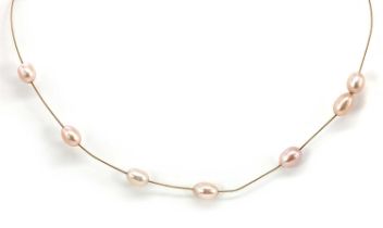 An 18ct gold freshwater pearl wire choker,