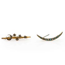 Two Edwardian 9ct gold crescent moon brooches,