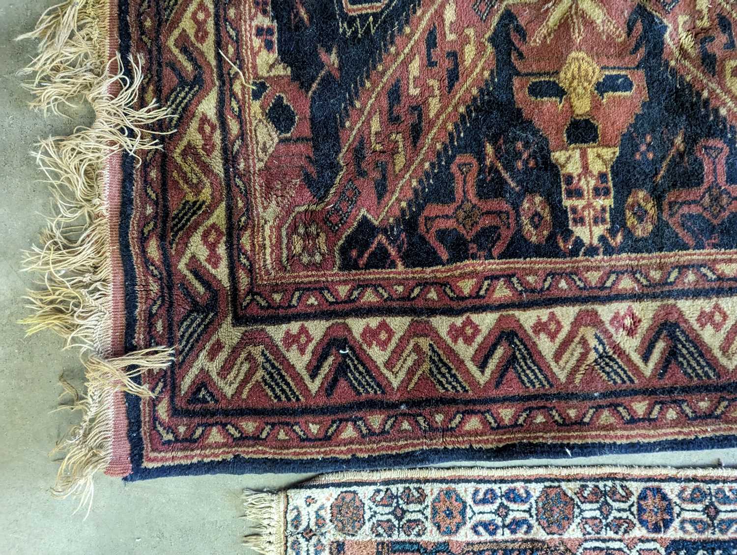 A group of three rugs - Image 16 of 42