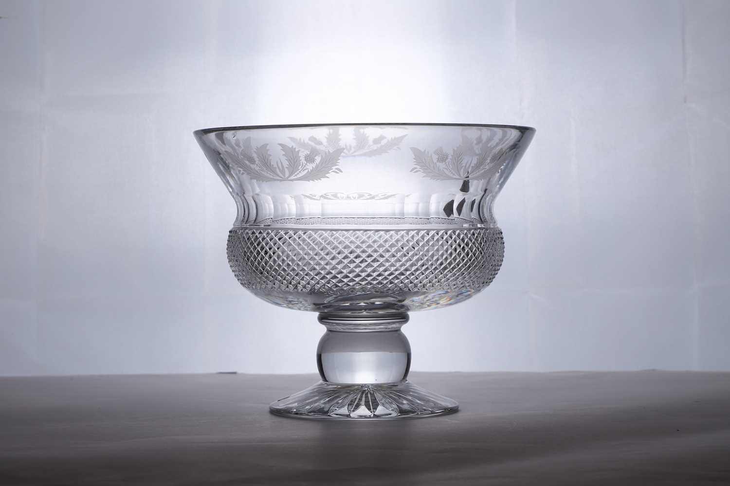 An Edinburgh Crystal glass 'Thistle' bowl - Image 2 of 3