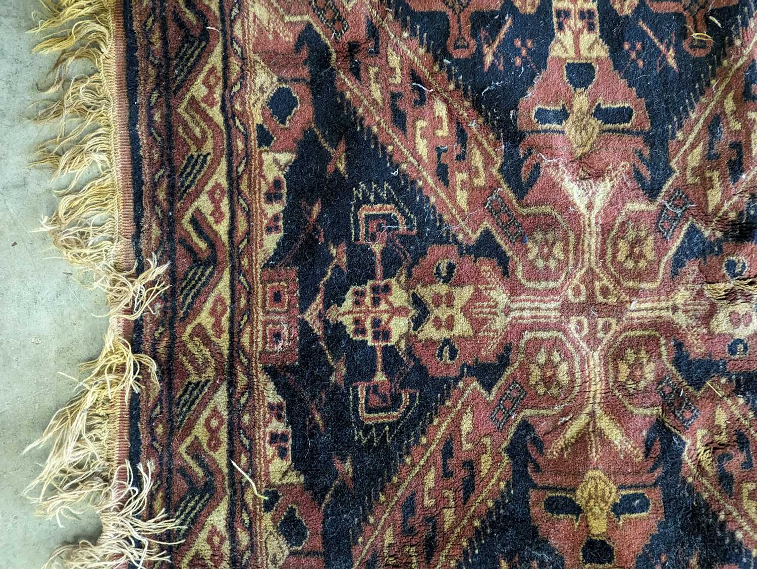 A group of three rugs - Image 13 of 42