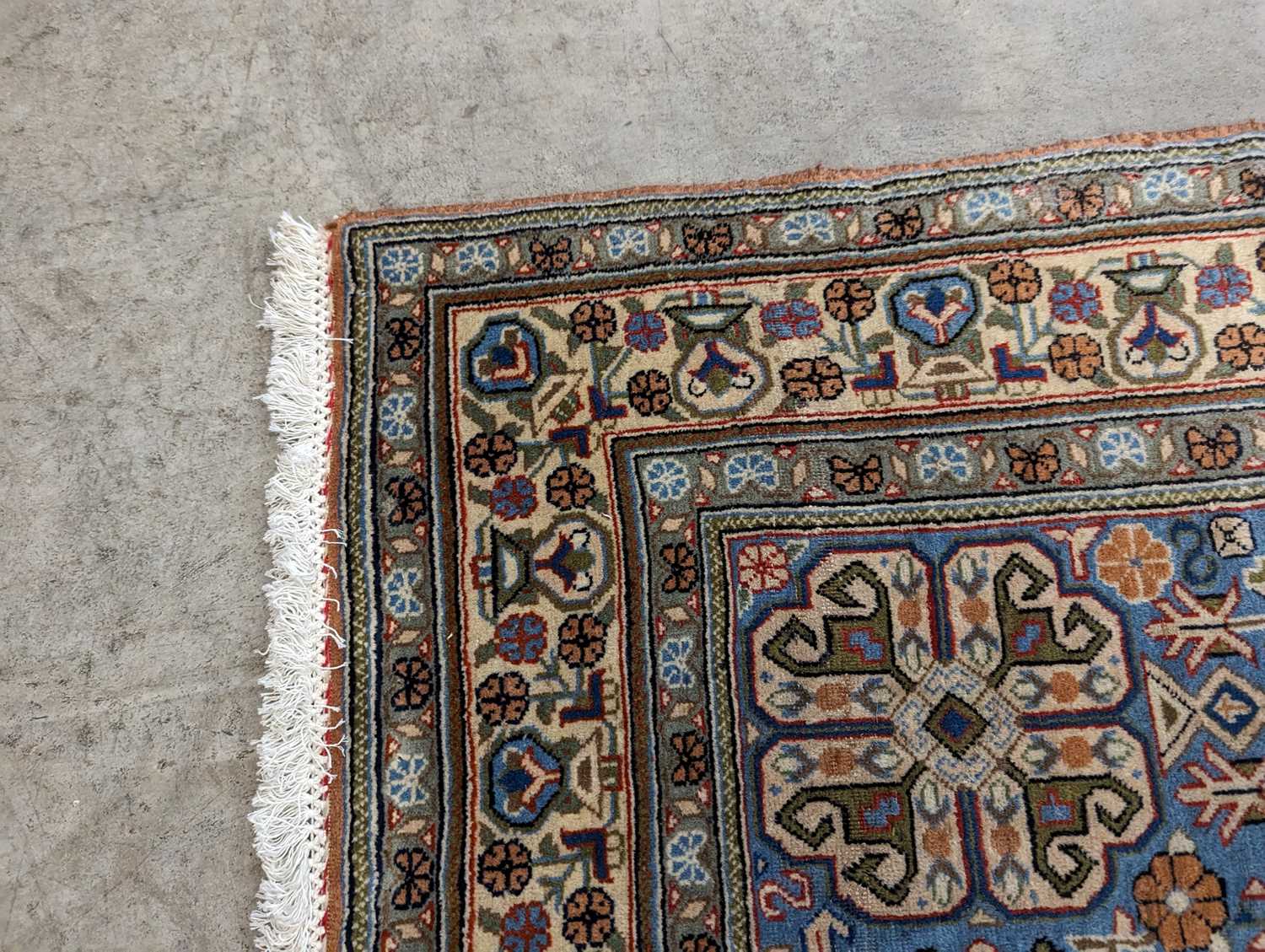 A Tabriz rug - Image 15 of 21