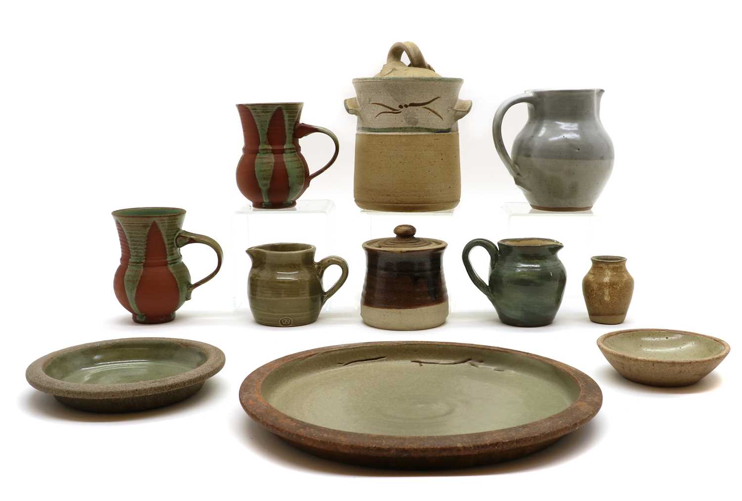 A collection of studio pottery - Image 2 of 3