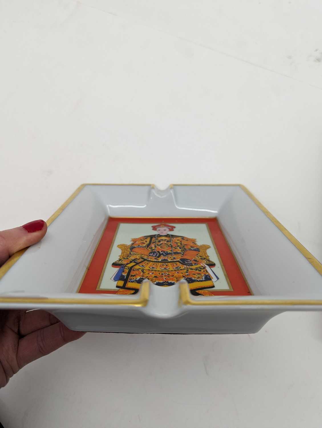 A Hermes Pairs porcelain ashtray - Image 11 of 15