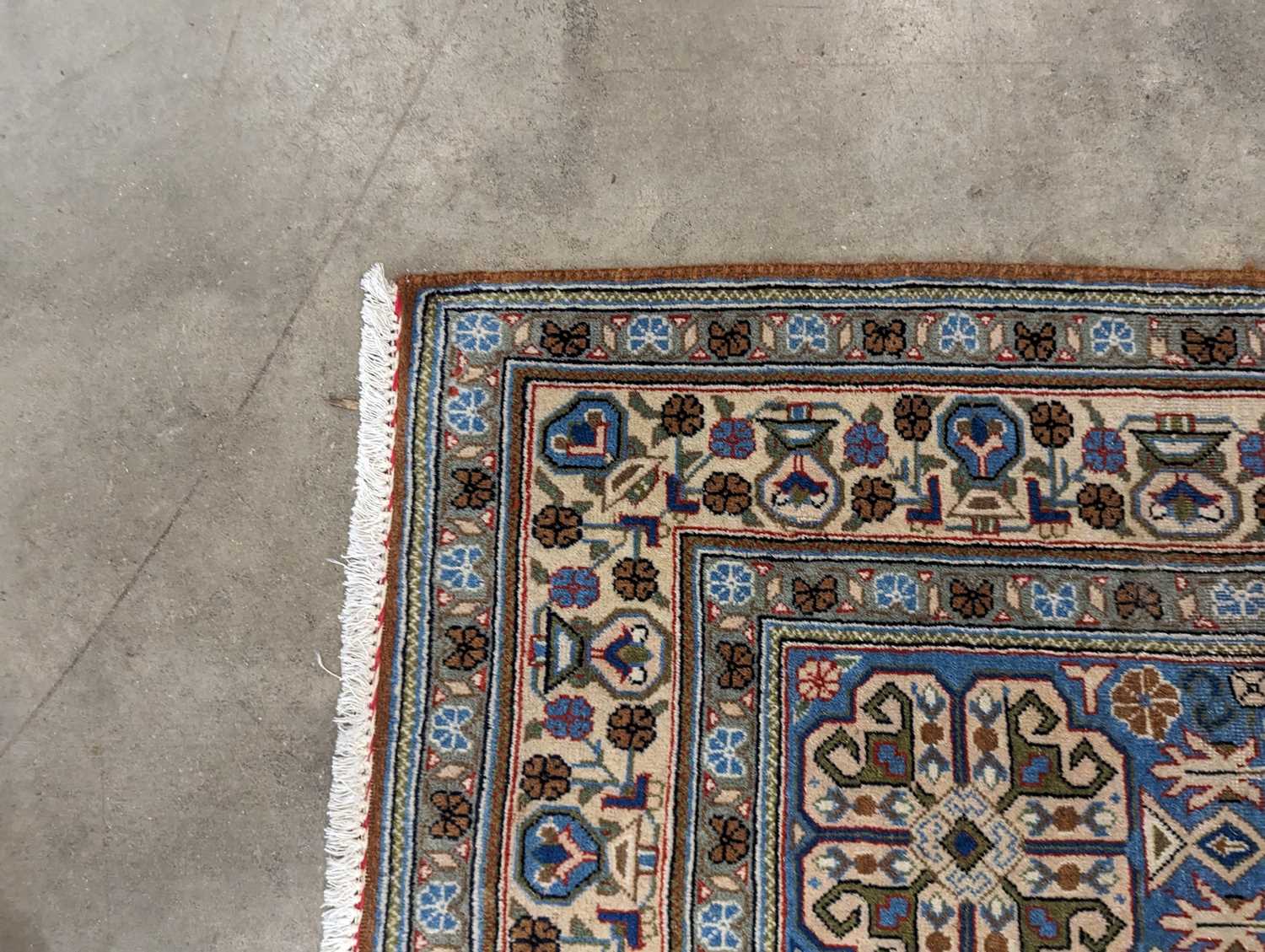 A Tabriz rug - Image 21 of 21