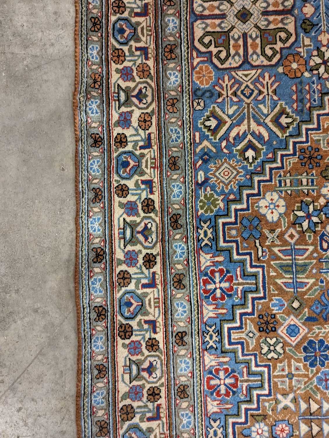 A Tabriz rug - Image 11 of 21