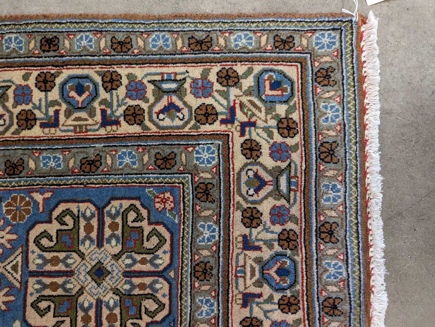 A Tabriz rug - Image 20 of 21