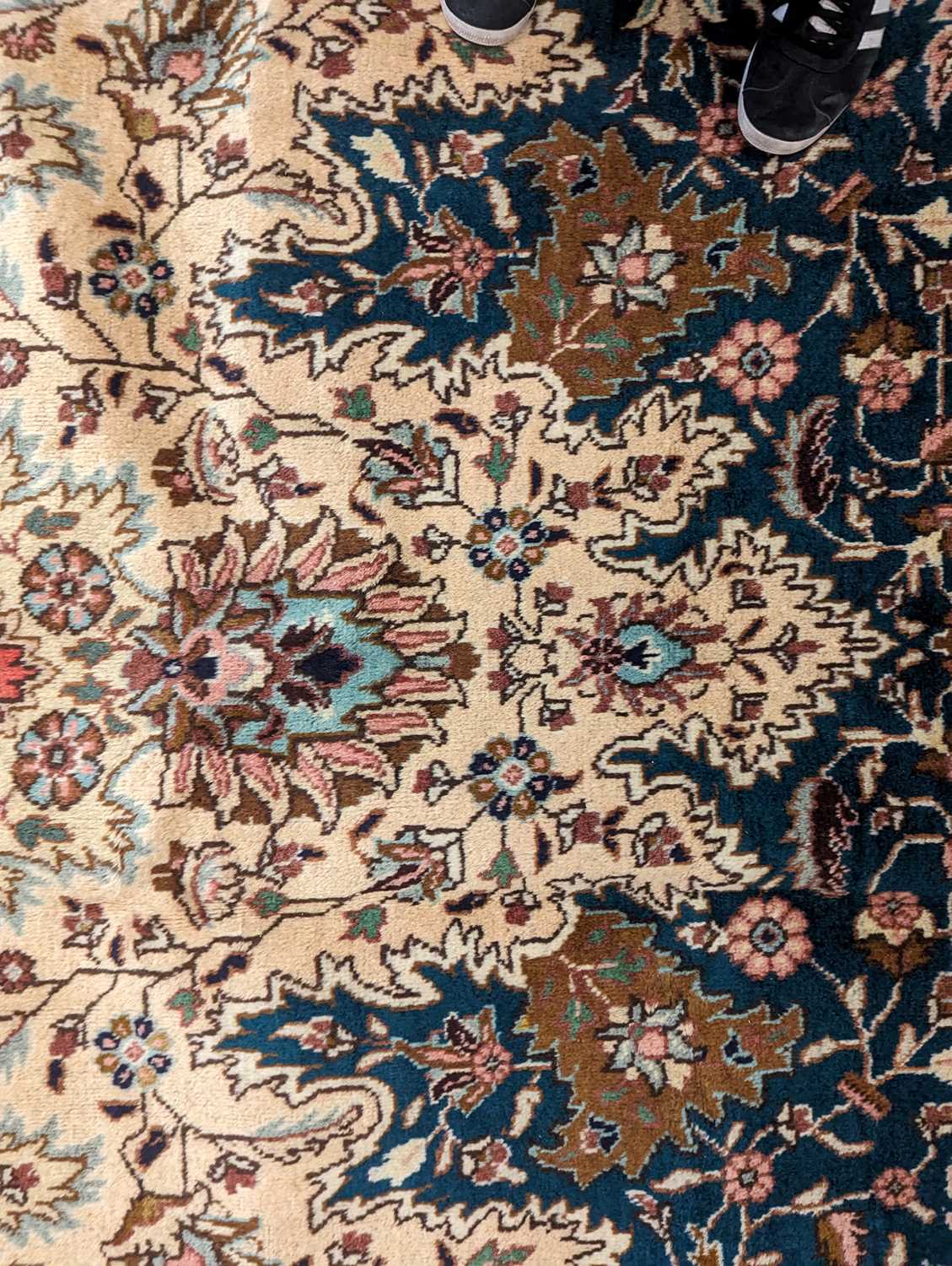 A Tabriz carpet - Image 5 of 25