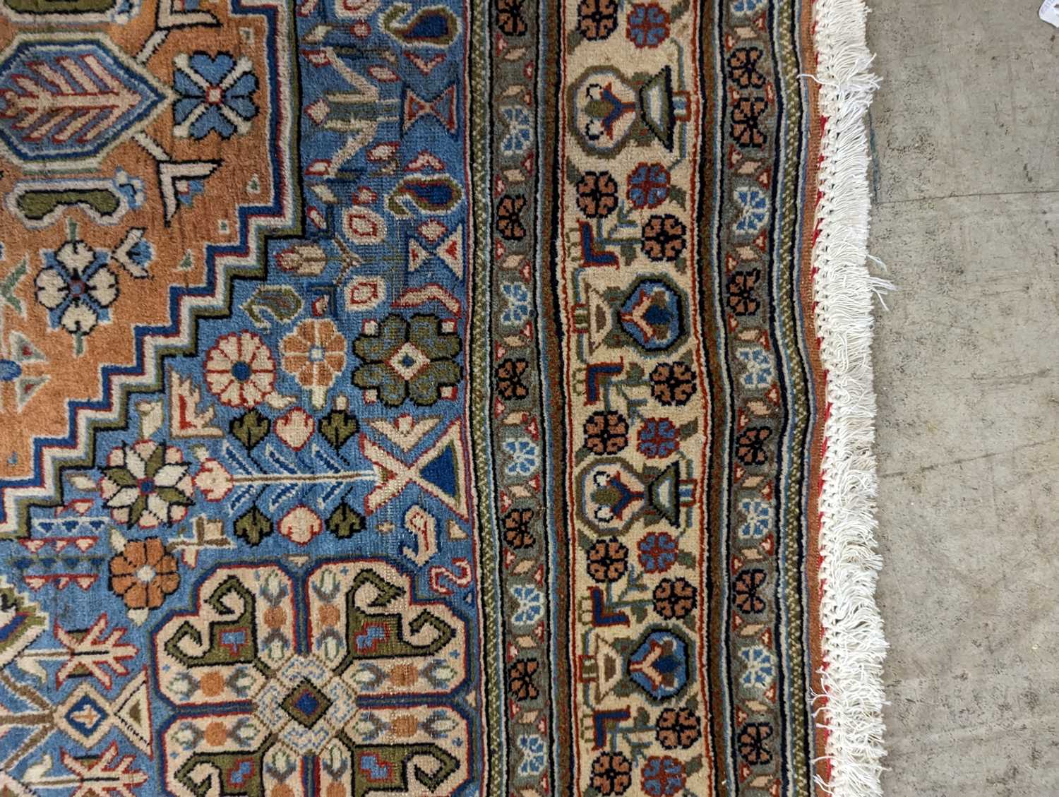 A Tabriz rug - Image 9 of 21