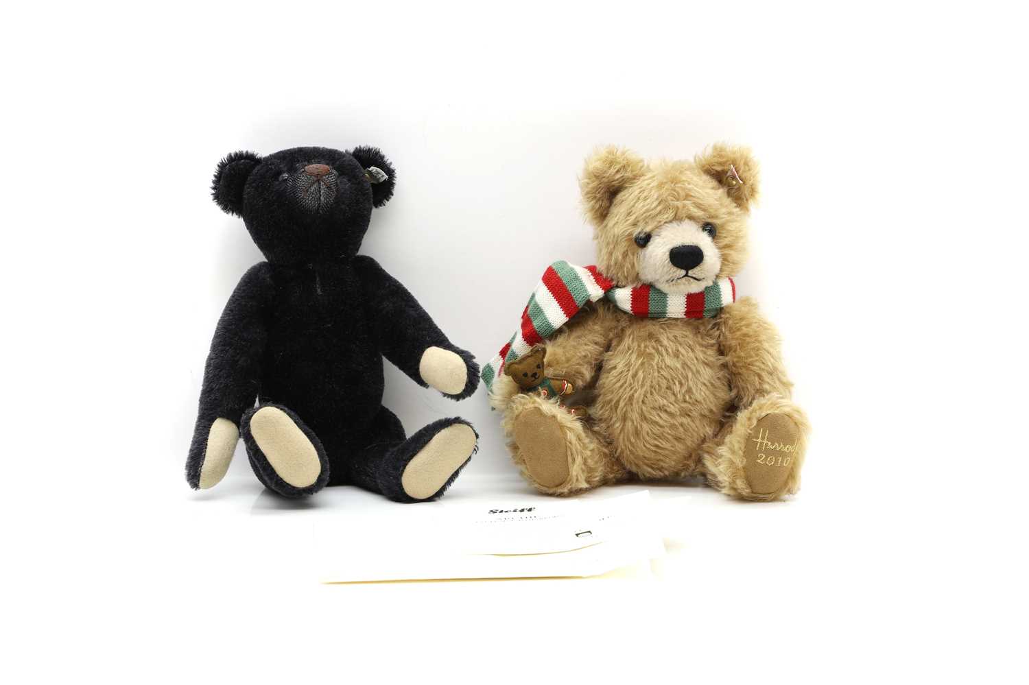 Two Steiff teddy bears, - Image 3 of 3