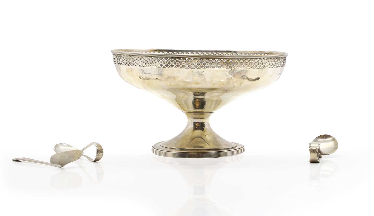 A silver presentation pedestal bowl - Image 2 of 4