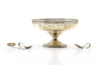A silver presentation pedestal bowl