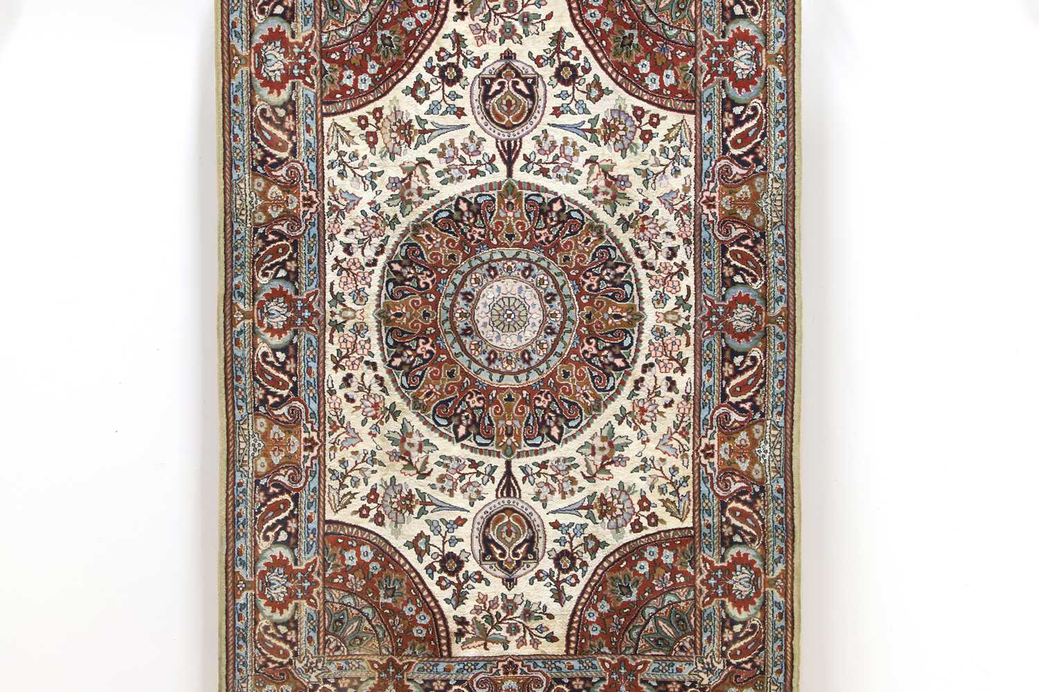 A Kashmiri rug - Image 2 of 3