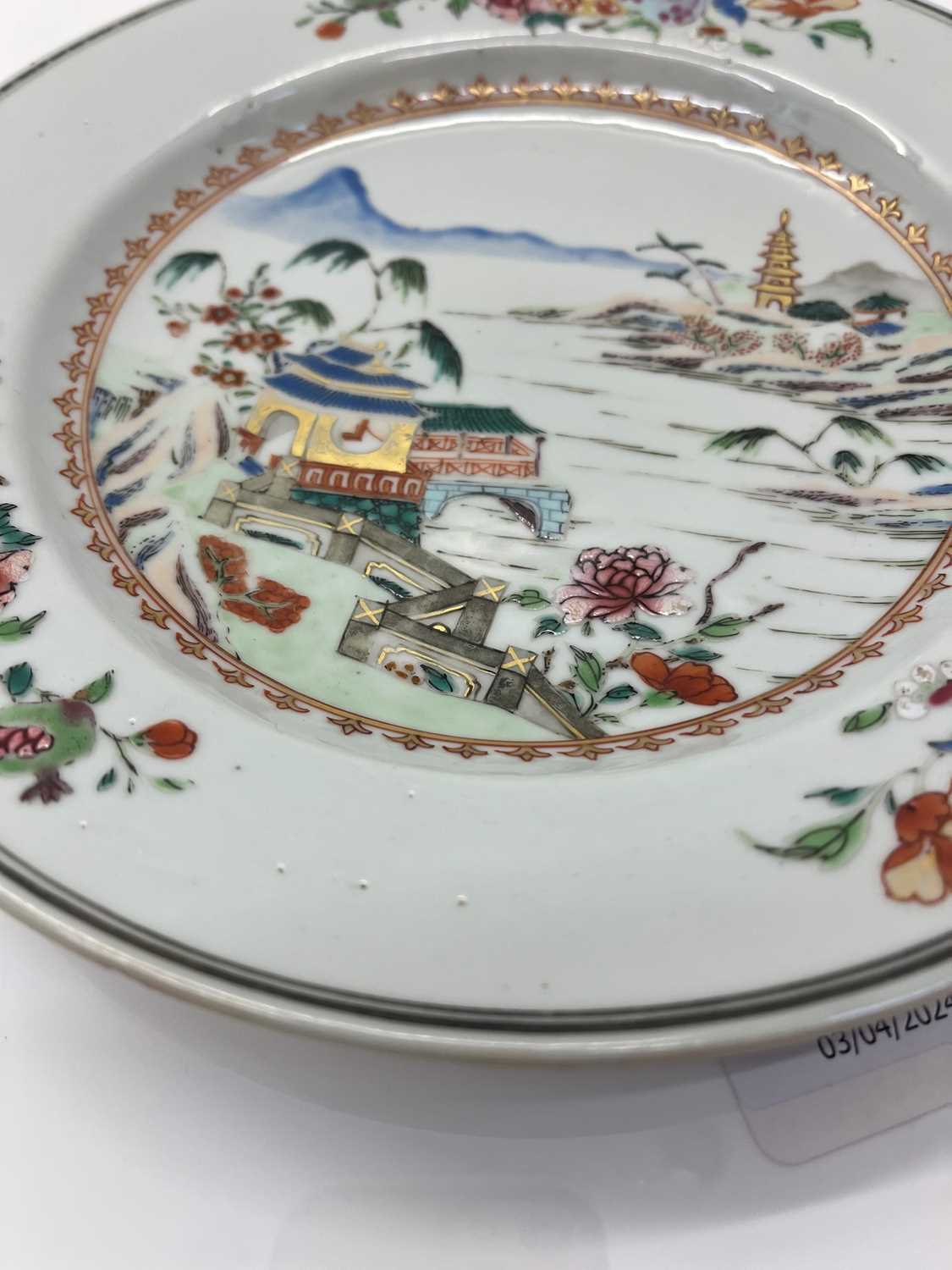 A Chinese Export plate - Bild 24 aus 31