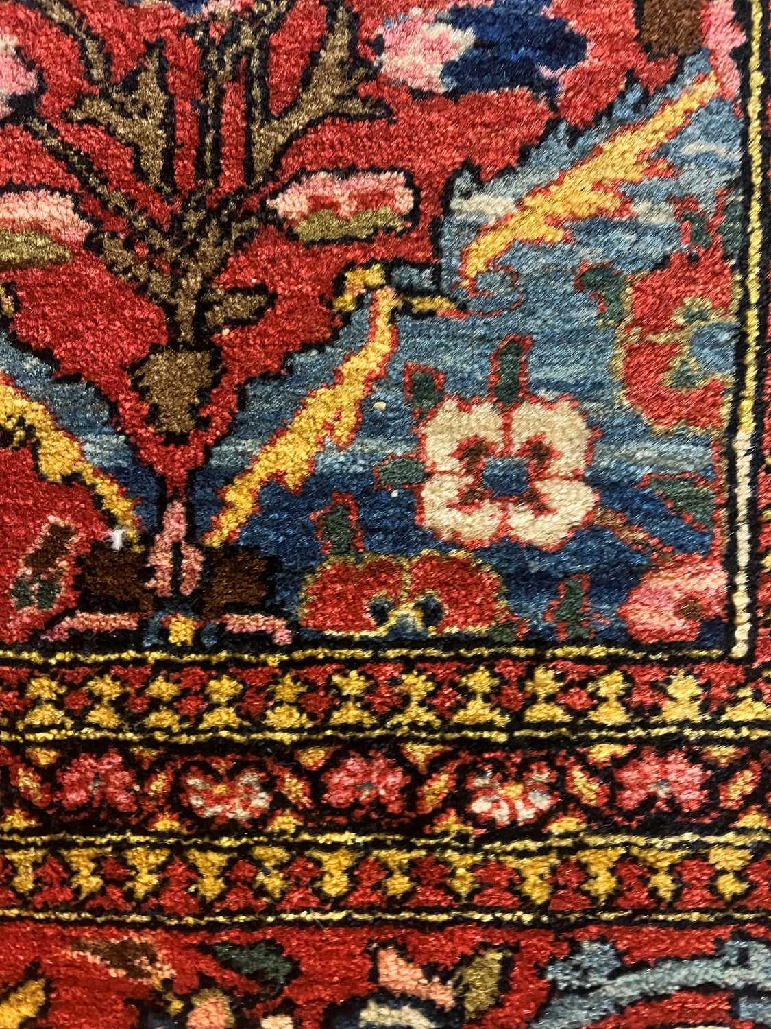 A Kashan wool rug - Image 32 of 59
