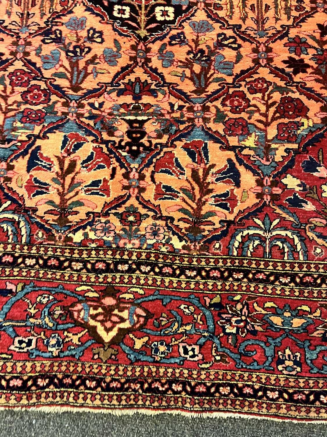 A Kashan wool rug - Image 18 of 59