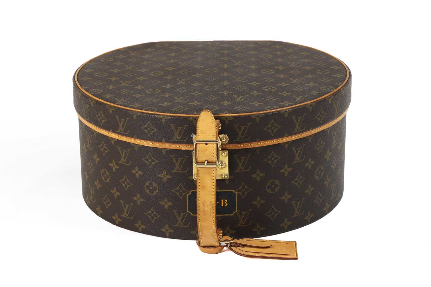 A Louis Vuitton monogrammed canvas boîte à chapeau ronde small hatbox, - Image 3 of 16