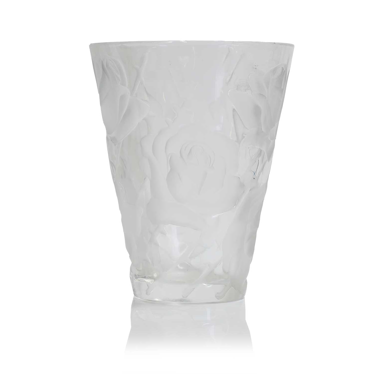 A Lalique 'Ispahan' glass vase,