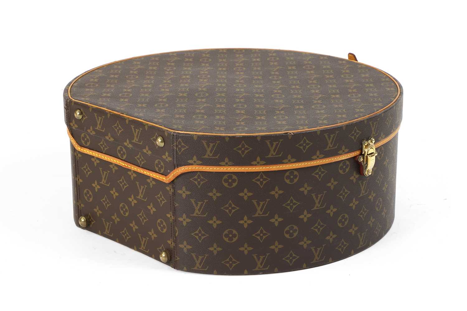 A Louis Vuitton monogrammed canvas boîte à chapeau ronde large hatbox, - Image 6 of 14