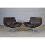 A pair of 'Metropolitan ME84' lounge chairs,