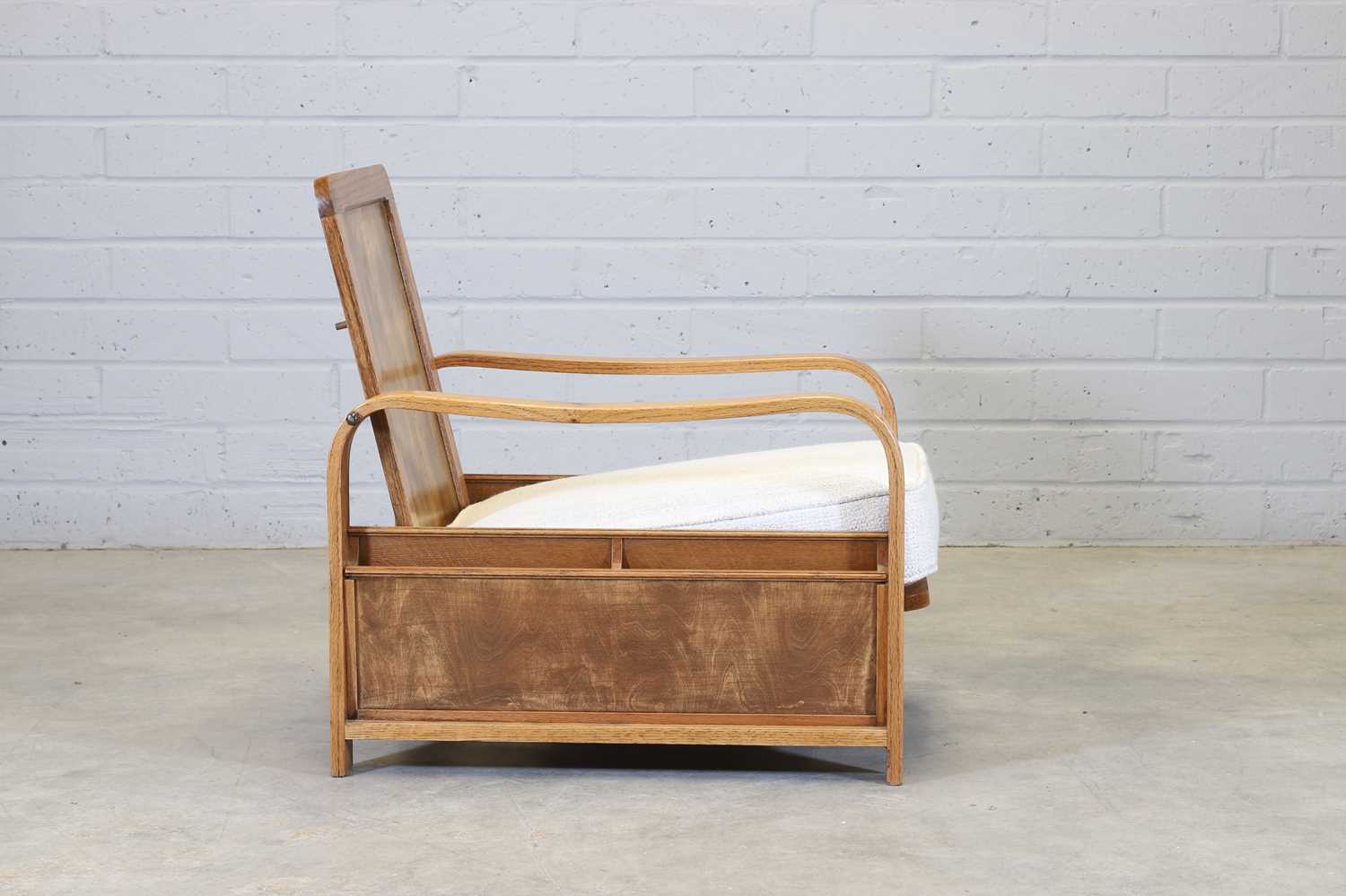 An oak reclining reading chair, - Bild 5 aus 8