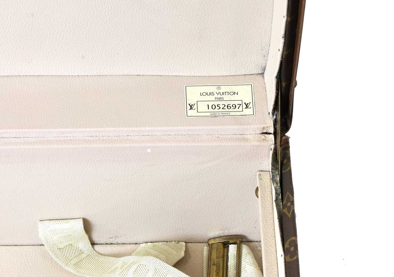 A Louis Vuitton monogrammed canvas 'Alzer 70' suitcase, - Image 9 of 37