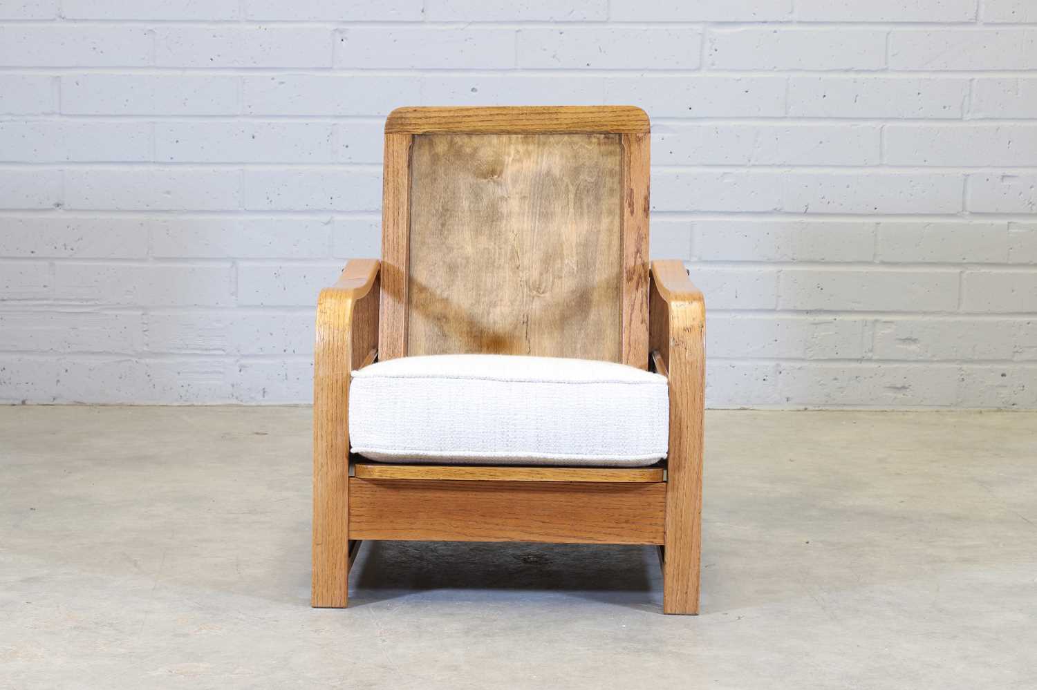 An oak reclining reading chair, - Image 3 of 8