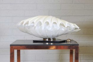 A clamshell lamp,