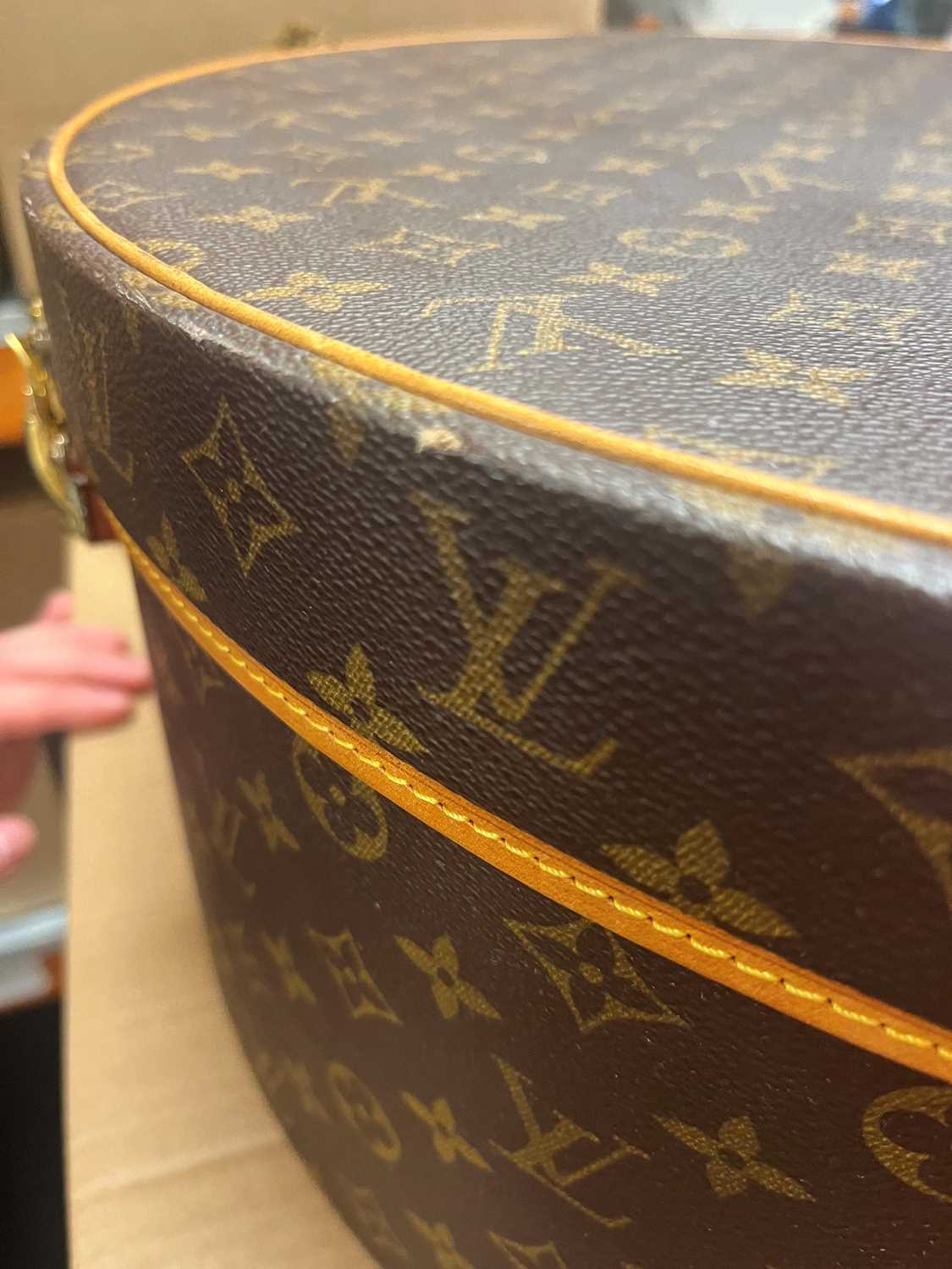 A Louis Vuitton monogrammed canvas boîte à chapeau ronde large hatbox, - Image 14 of 14