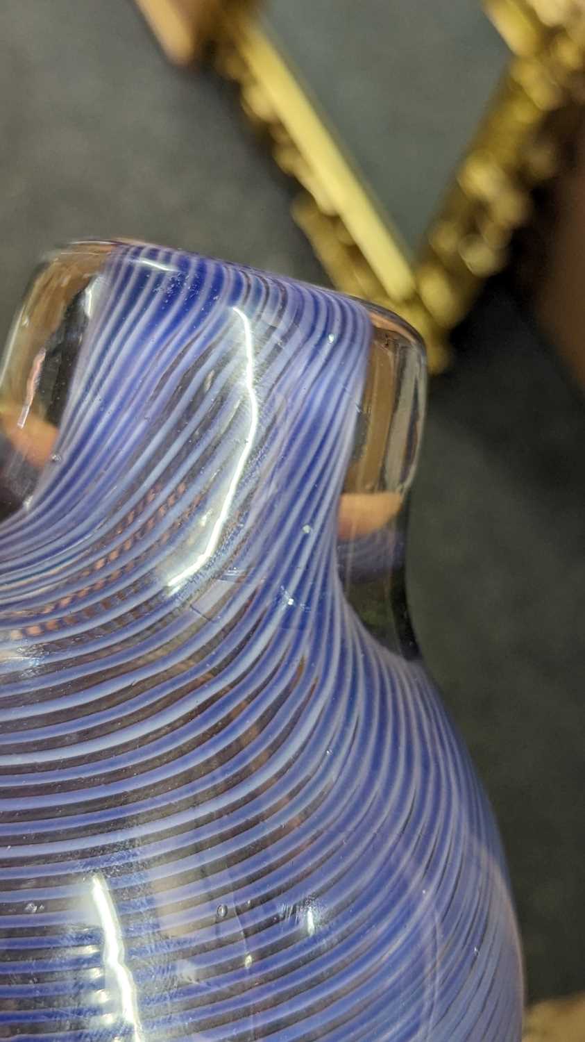A 'Mezza Filigrana' glass vase, - Image 6 of 9