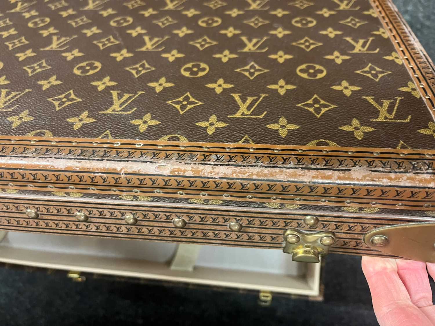 A Louis Vuitton monogrammed canvas English 'Alzer' suitcase, - Image 16 of 29