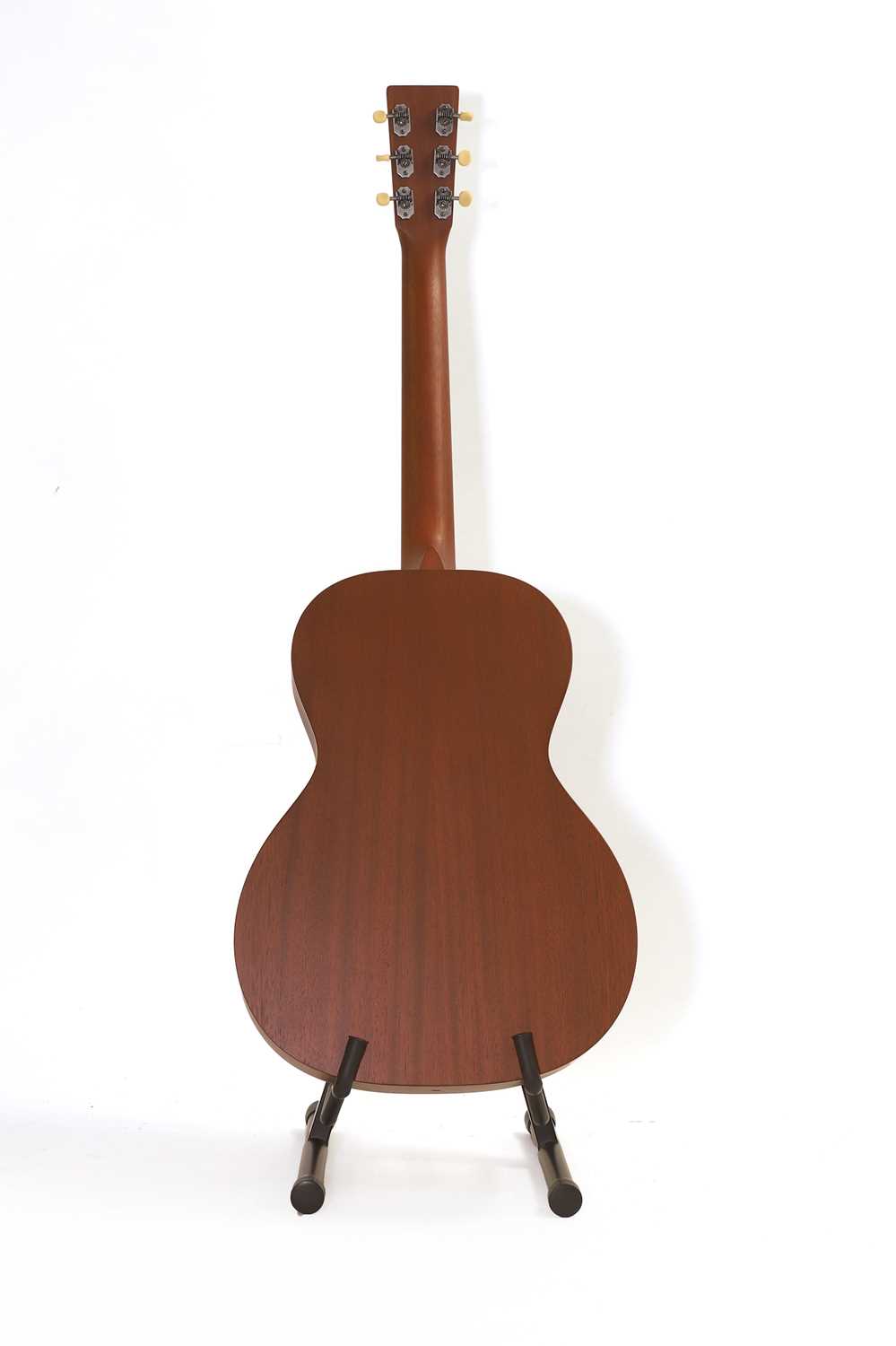 A 2009 Martin 00L-17 acoustic guitar, - Image 7 of 13