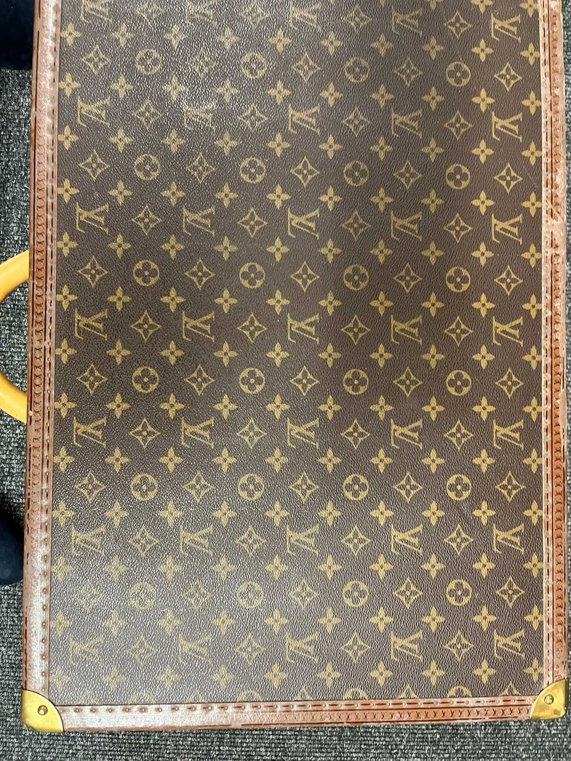 A Louis Vuitton monogrammed canvas 'Alzer 60' suitcase, - Image 18 of 39