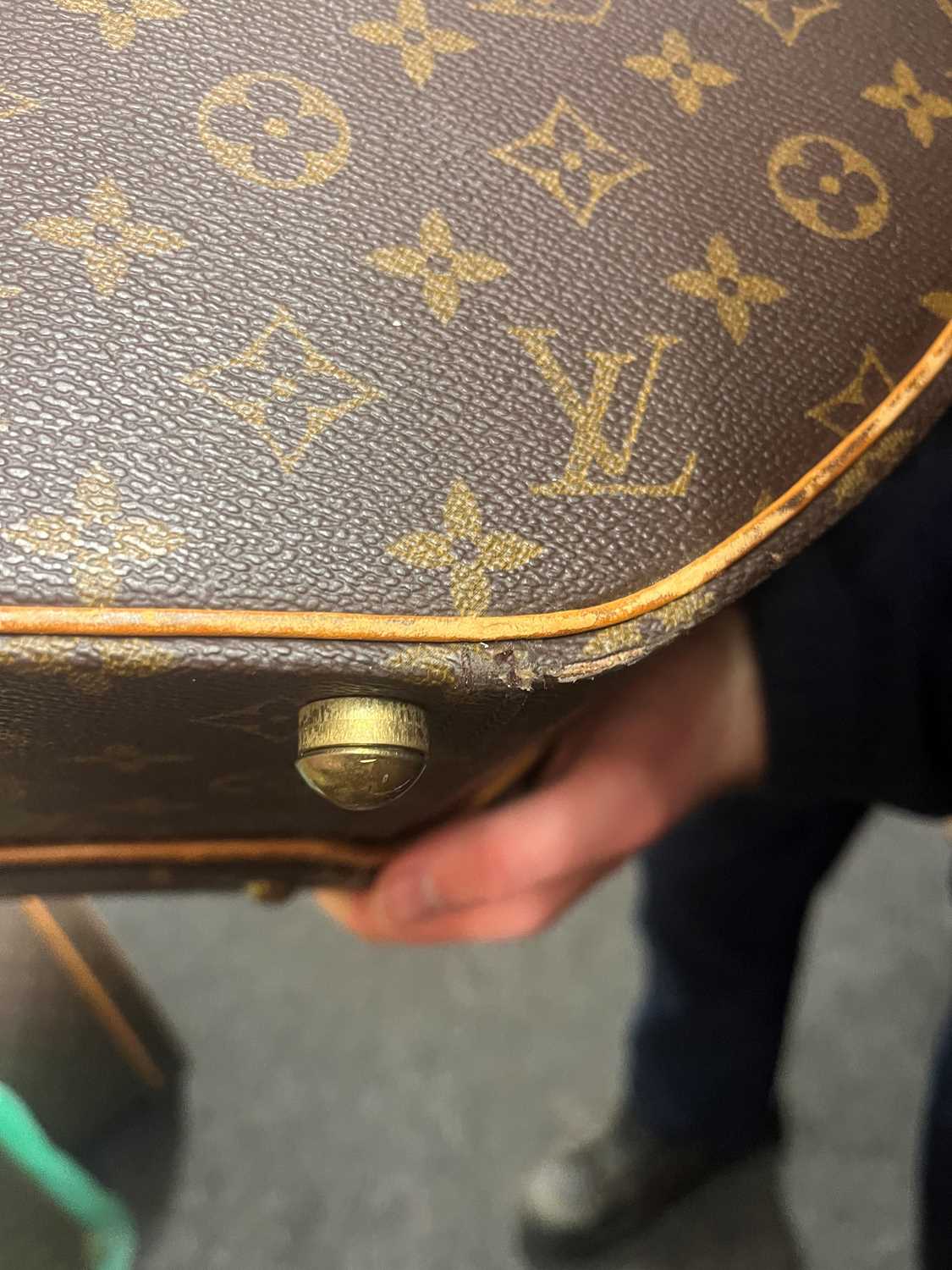 A Louis Vuitton monogrammed canvas boîte à chapeau ronde large hatbox, - Image 11 of 14